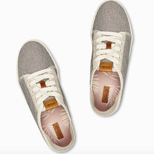 NEW OluKai® Pehuea Lī Women’s Sneakers Size 9.5